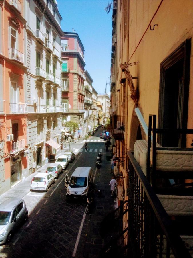 شقة Napoli Centro Storico Un Passo Da San Gennaro المظهر الخارجي الصورة