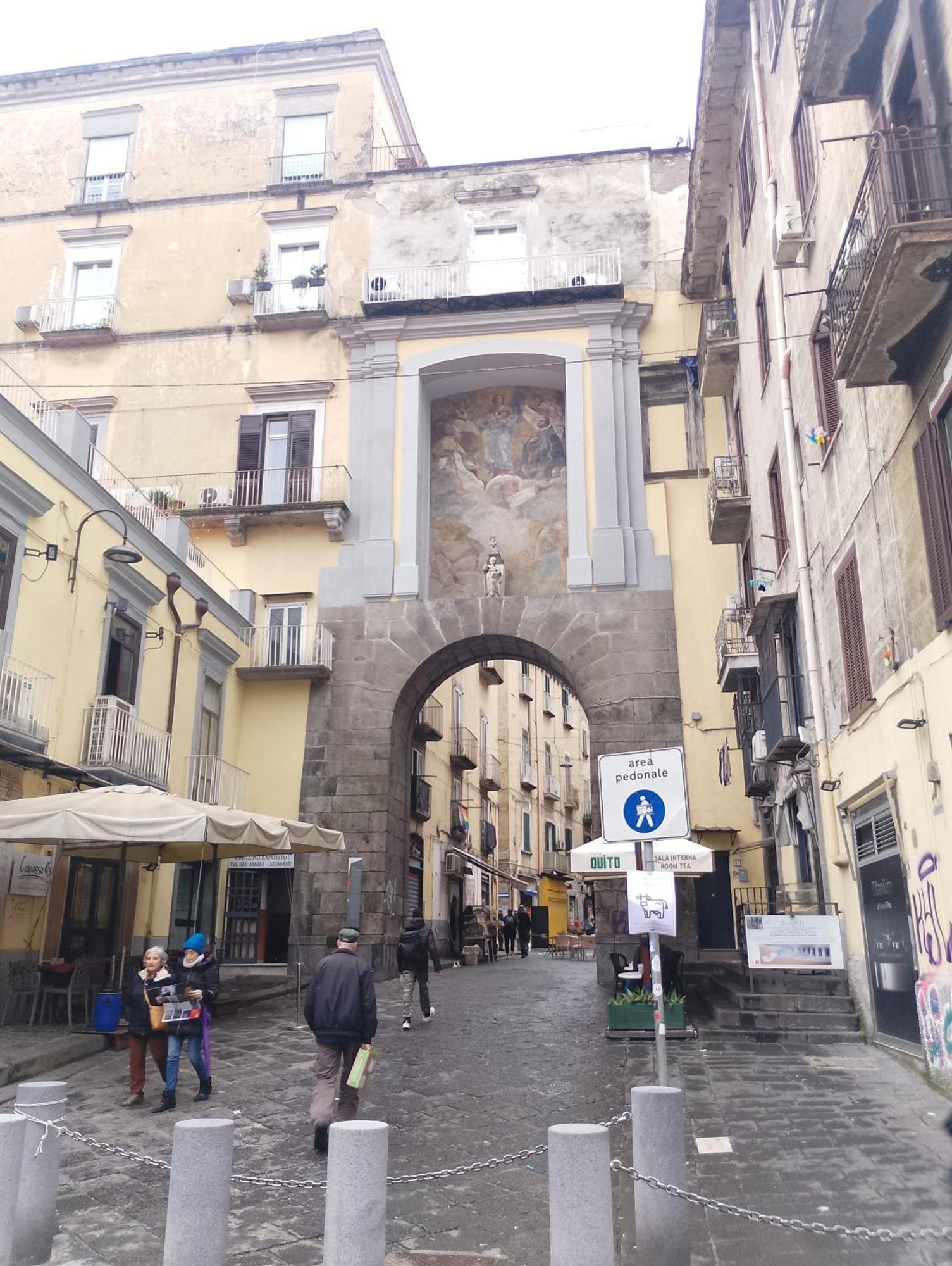 شقة Napoli Centro Storico Un Passo Da San Gennaro المظهر الخارجي الصورة